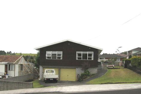 Photo of property in 15 Richards Avenue, Forrest Hill, Auckland, 0620