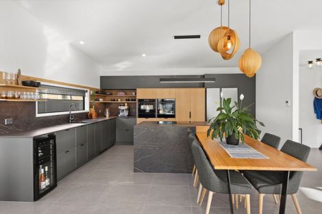 Photo of property in 77 Vogel Street, Cambridge, 3434