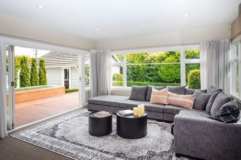Photo of property in 59 Kotare Street, Fendalton, Christchurch, 8041