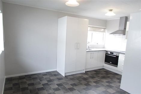Photo of property in 72 Parrs Cross Road, Henderson, Auckland, 0612