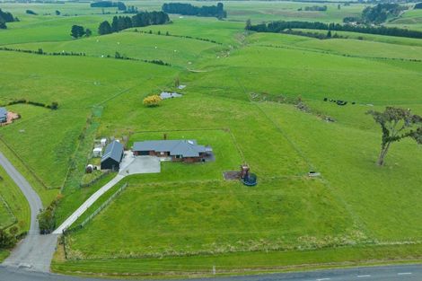 Photo of property in 1061 Taonui Road, Colyton, Feilding, 4775