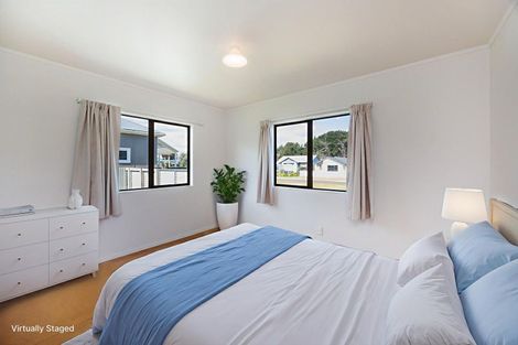 Photo of property in 65 Himatangi Street, Himatangi Beach, Foxton, 4891