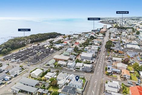 Photo of property in 18 Morley Street, New Plymouth, 4310