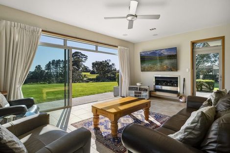 Photo of property in 329o Plummers Point Road, Whakamarama, 3172