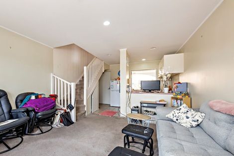 Photo of property in 6/77 Saint George Street, Papatoetoe, Auckland, 2025