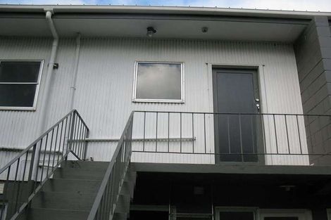 Photo of property in 7/16 Rutland Road, Stanley Point, Auckland, 0624