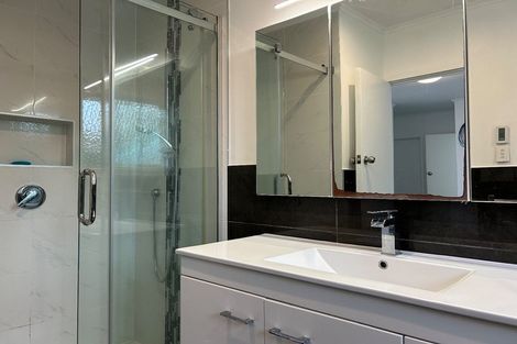 Photo of property in 5 Lynn Road, Bayview, Auckland, 0629