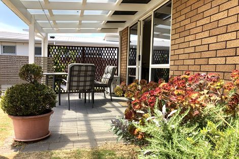 Photo of property in 2/262 Bank Street, Te Awamutu, 3800