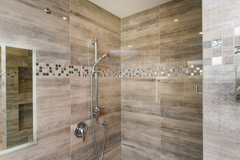 Photo of property in 17 Anaru Place, Awapuni, Palmerston North, 4412