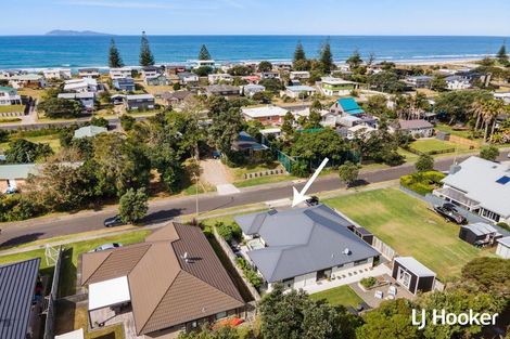 Photo of property in 11 Ian Place, Waihi Beach, 3611