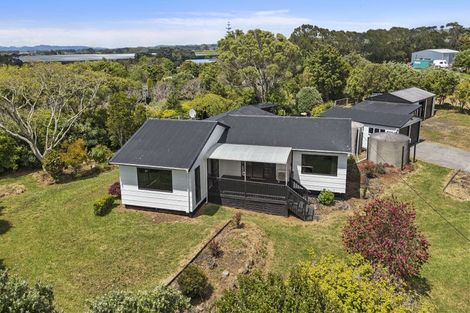 Photo of property in 20 Waipipi Wharf Road, Pollok, Waiuku, 2683