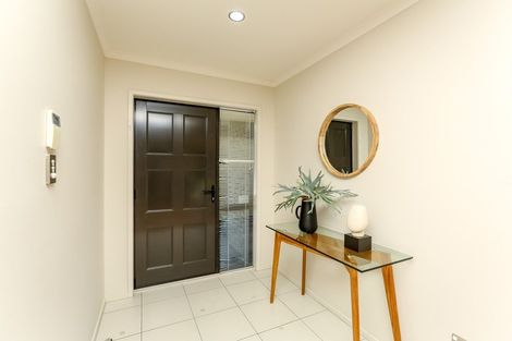 Photo of property in 55 Ainslee Street, Highlands Park, New Plymouth, 4312