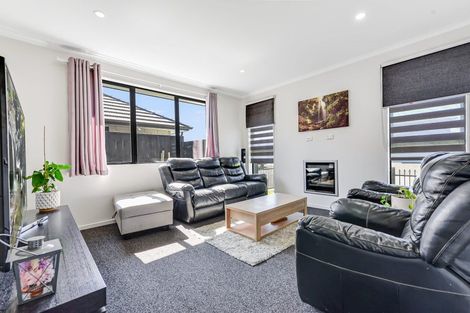 Photo of property in 1 Kaaka Street, Cambridge, 3434
