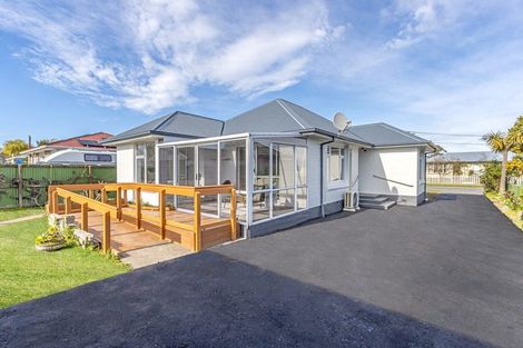 Photo of property in 50 Lyndhurst Crescent, Aranui, Christchurch, 8061