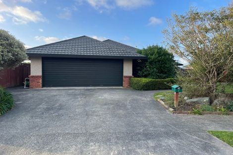 Photo of property in 7 Ron Place, Fitzherbert, Palmerston North, 4410