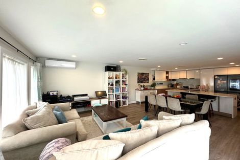 Photo of property in 2 Leneford Drive, East Tamaki, Auckland, 2013