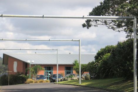 Photo of property in 826 East Coast Road, Oteha, Auckland, 0630