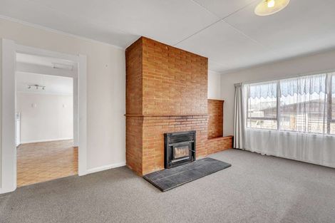 Photo of property in 32 Manuka Street, Castlecliff, Whanganui, 4501