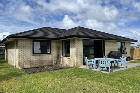 Photo of property in 17 Hewson Drive, Snells Beach, 0920