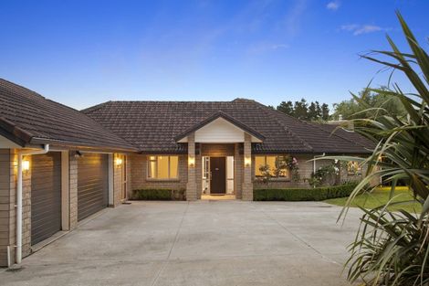 Photo of property in 21 Old Barn Road, Opaheke, Papakura, 2584