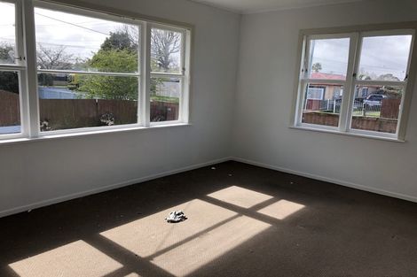 Photo of property in 1 Surrey Street, Manurewa, Auckland, 2102