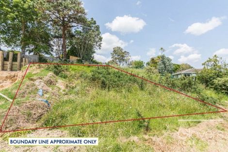 Photo of property in 16 Arataki Way, Glen Eden, Auckland, 0602