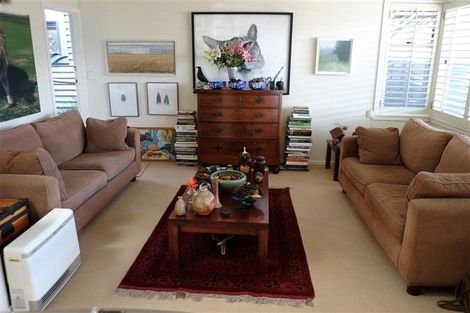 Photo of property in 287 Marine Parade, Napier South, Napier, 4110