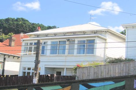 Photo of property in 130 Wallace Street, Mount Cook, Wellington, 6021