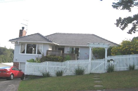 Photo of property in 11a Radiata Lane, Chatswood, Auckland, 0626