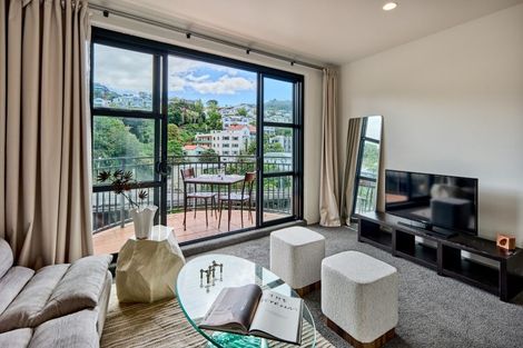 Photo of property in Atrium Towers, 6p/154 The Terrace, Wellington Central, Wellington, 6011