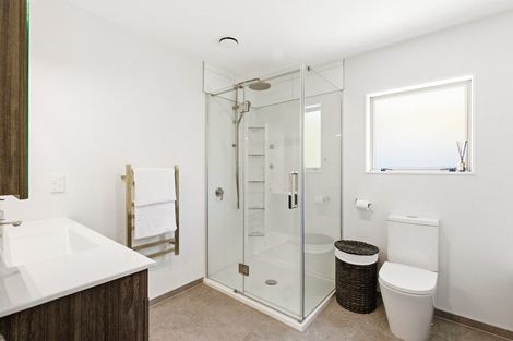 Photo of property in 23 Chippenham Grove, Churton Park, Wellington, 6037