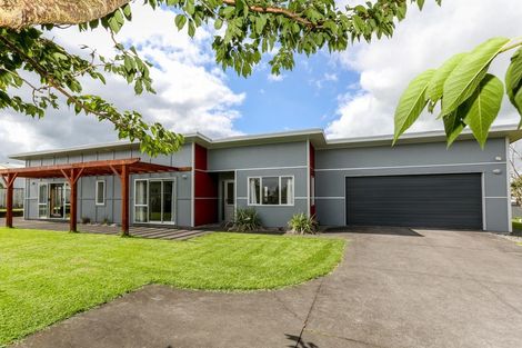 Photo of property in 49 Cumming Street, Okato, 4335