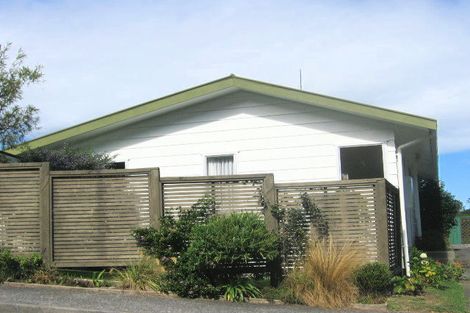 Photo of property in 8a Ngarimu Grove, Ngaio, Wellington, 6035