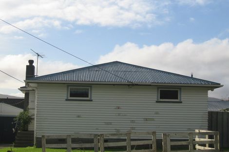 Photo of property in 383 George Street, Stokes Valley, Lower Hutt, 5019