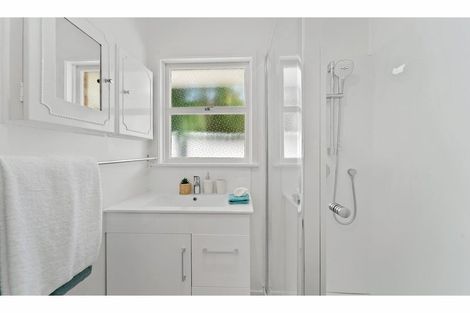 Photo of property in 2/53 Richards Avenue, Forrest Hill, Auckland, 0620