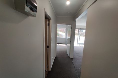 Photo of property in 33 Leaver Place, Weymouth, Auckland, 2103