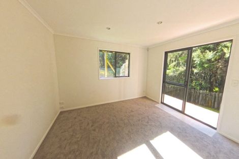 Photo of property in 106 George Deane Place, Greenhithe, Auckland, 0632