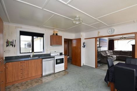 Photo of property in 58 Kilmarnock Street, Wallacetown, 9816