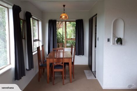 Photo of property in 2/16 Malters Place, Browns Bay, Auckland, 0630