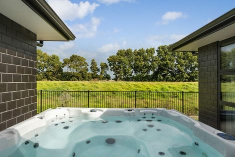 Photo of property in 8 Waimarie Way, Thames, 3500