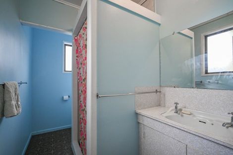 Photo of property in 11 Grove Road, Haumoana, 4102