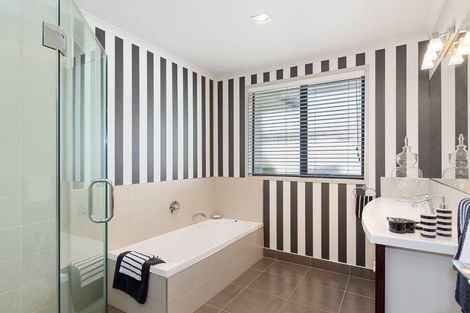 Photo of property in 28 Woodleigh Place, Ohauiti, Tauranga, 3112