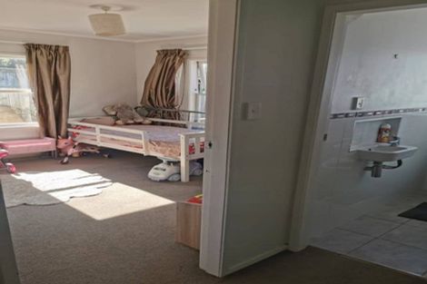 Photo of property in 39 Becroft Drive, Forrest Hill, Auckland, 0620