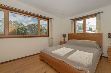 Photo of property in 6 Robinson Road, Whitianga, 3510