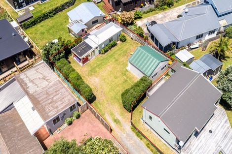 Photo of property in 302b Given Avenue, Whangamata, 3620