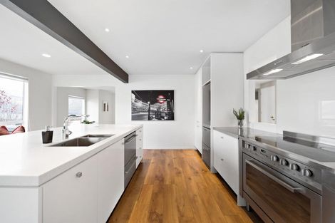 Photo of property in 2 Peregrine Place, Queenstown, 9300