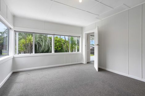 Photo of property in 403a Ocean Road, Whangamata, 3620