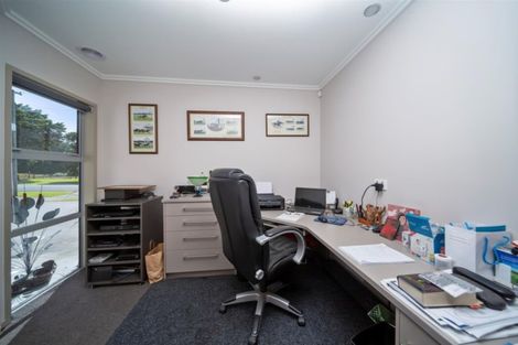 Photo of property in 39 Gladstone Street, Hawera, 4610