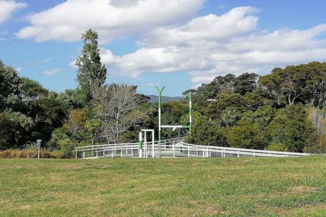 Photo of property in 21 Mt Lebanon Lane, Henderson, Auckland, 0612