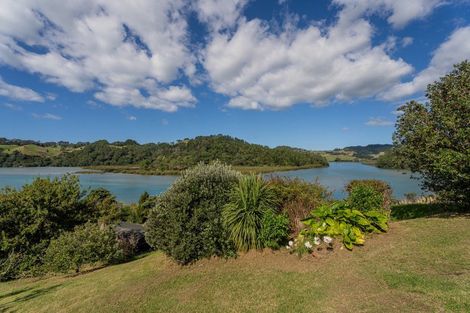Photo of property in 708 Purangi Road, Cooks Beach, Whitianga, 3591